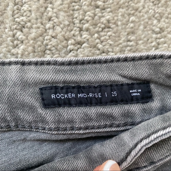 Bullhead Rocker Mid-Rise Jeans - Picture 4 of 4